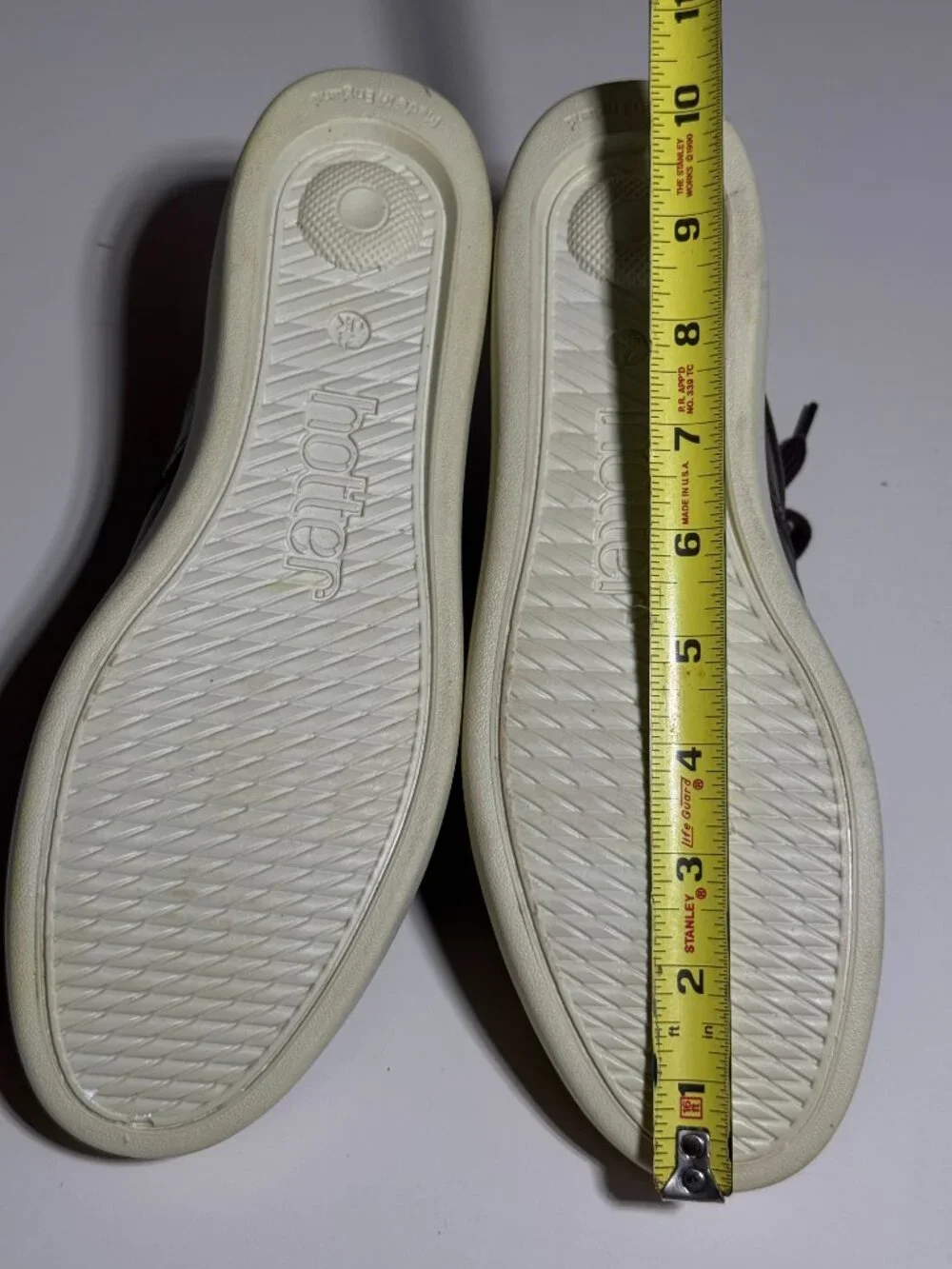 hotter chase shoes